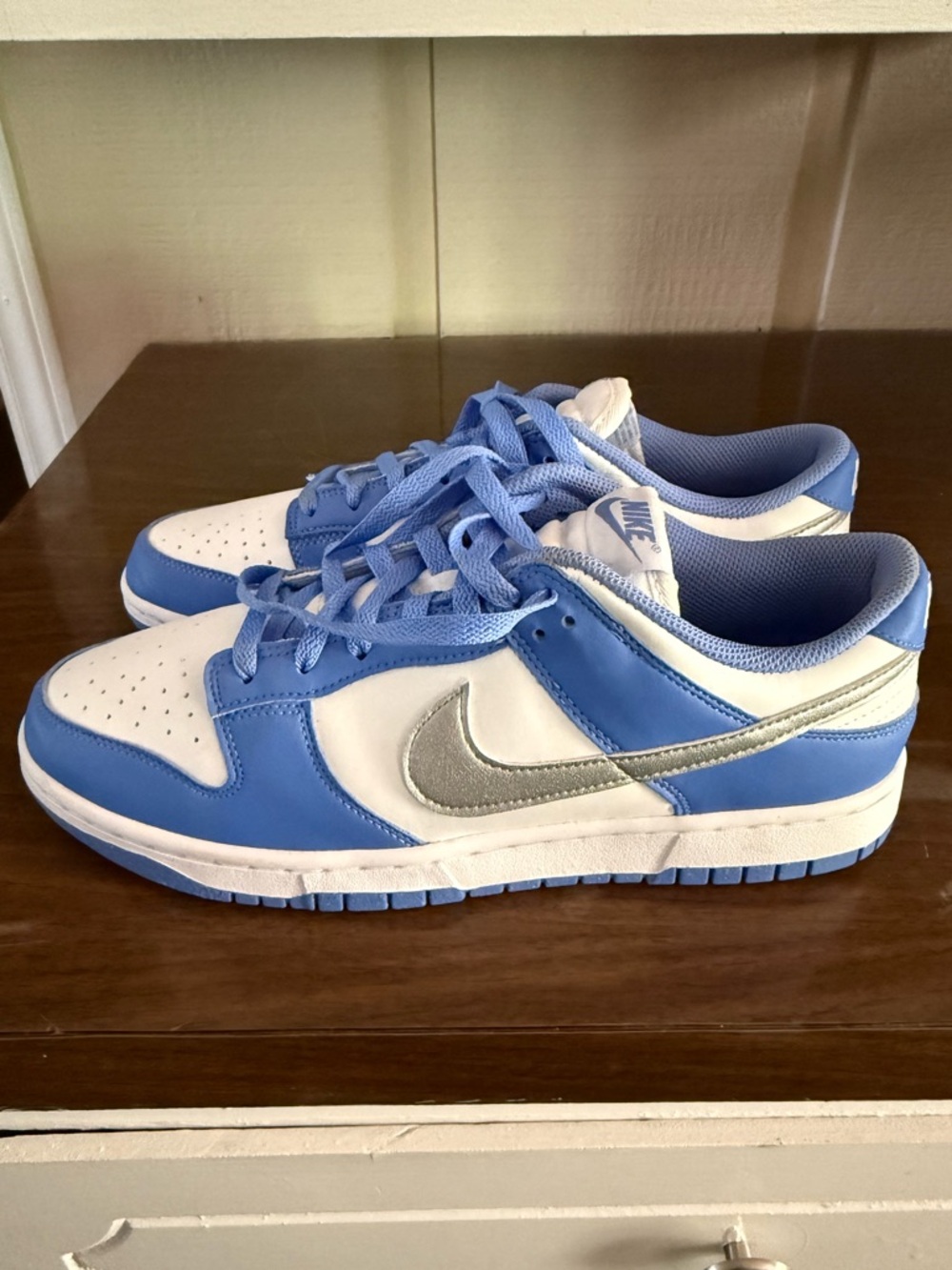 Nikes never worn